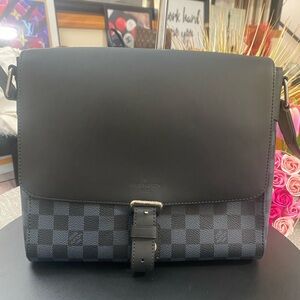 Louis Vuitton Damier Cobalt Coated Canvas Newport Messenger PM Bag